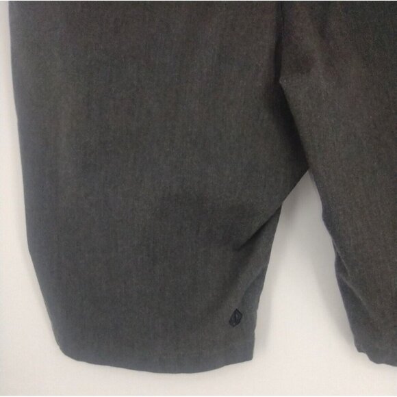 Volcom Corpo Class Flat Front Skate Surf Gray Shorts Mens 31 - Picture 4 of 6